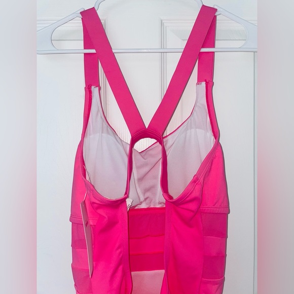 Nike one piece swim suit (XL) - Picture 11 of 13
